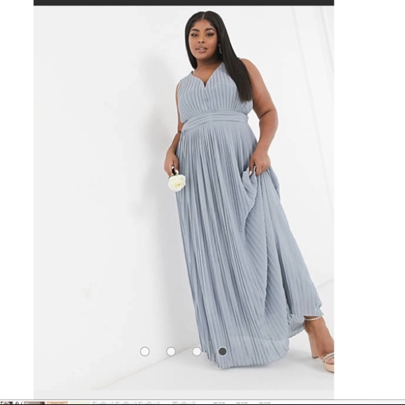 ASOS TFNC plus bridesmaid pleated dusty blue maxi - Picture 4 of 5